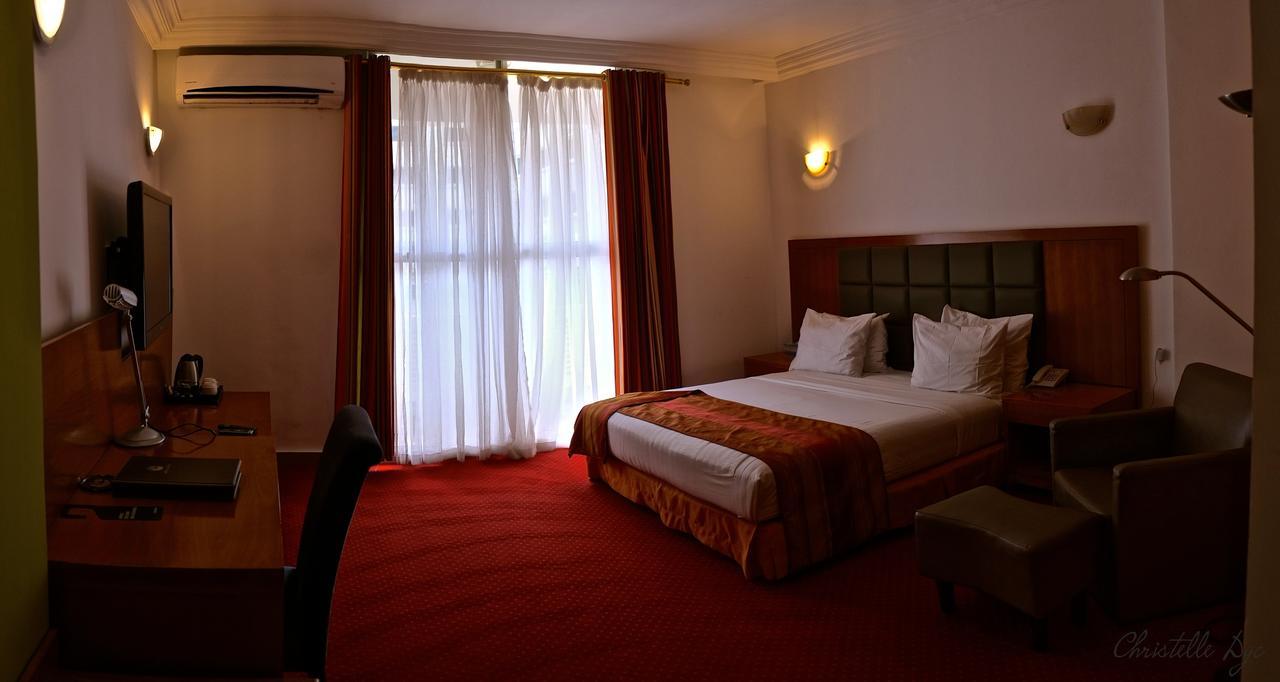 كينشاسا Leon Hotel المظهر الخارجي الصورة