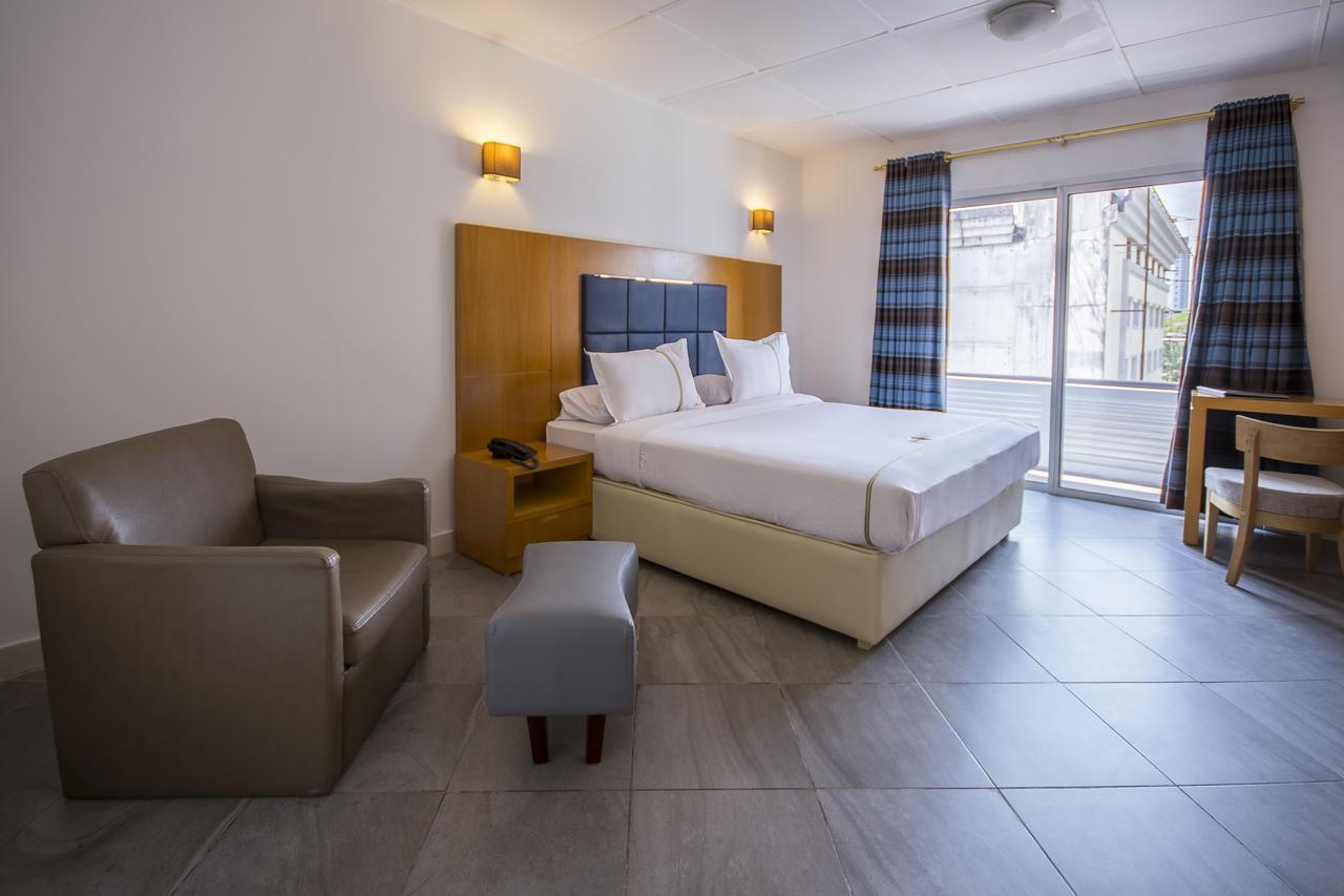 كينشاسا Leon Hotel المظهر الخارجي الصورة