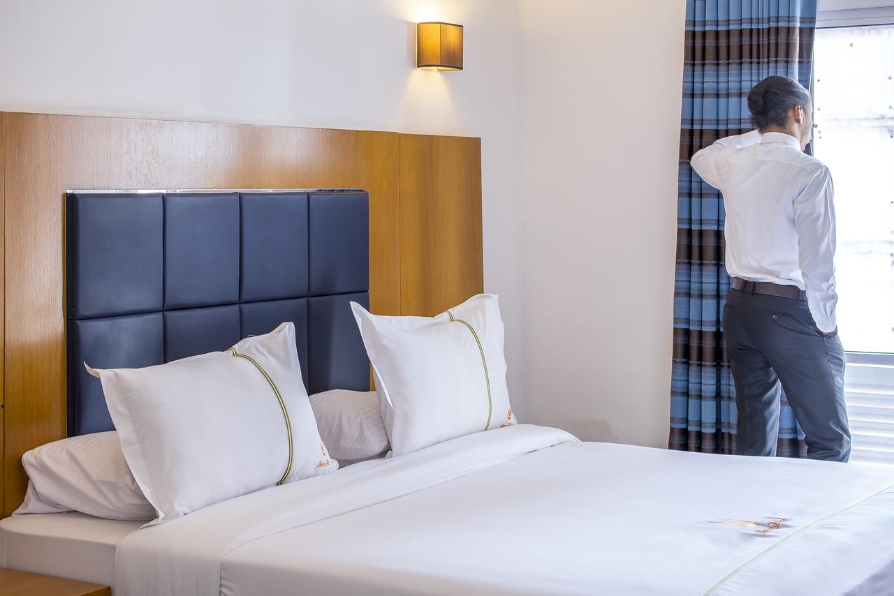 كينشاسا Leon Hotel المظهر الخارجي الصورة